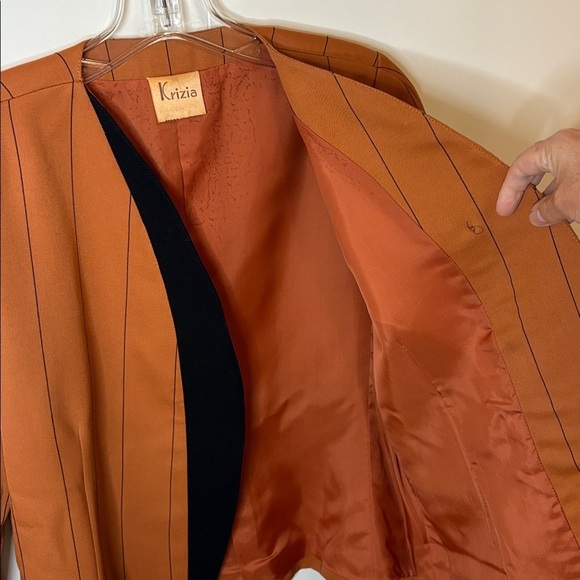 Vintage Krizia Brown and Black Striped Blazer - Picture 9 of 11